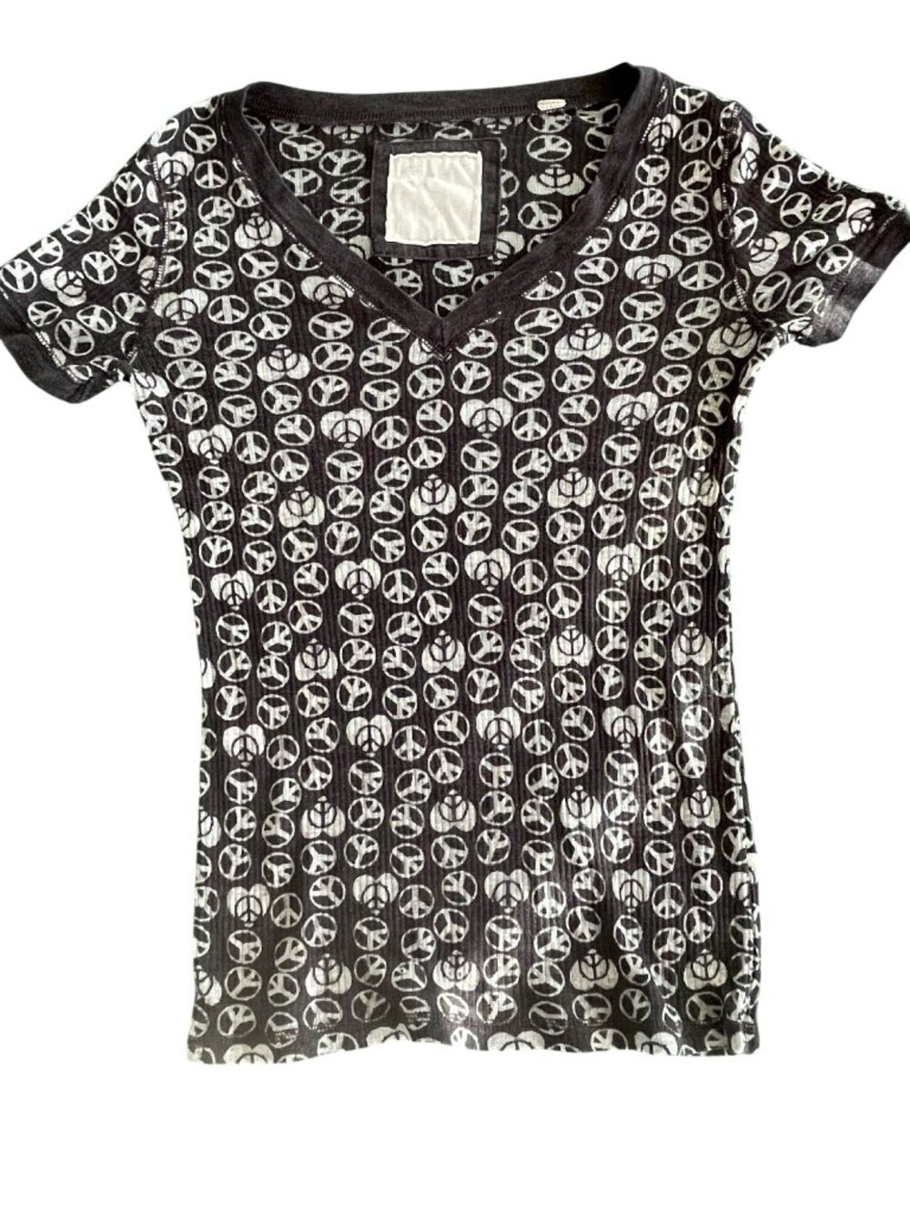 Energie Women’s Small Peace Sign Print Black & White V-Neck Short Sleeve Ribbed